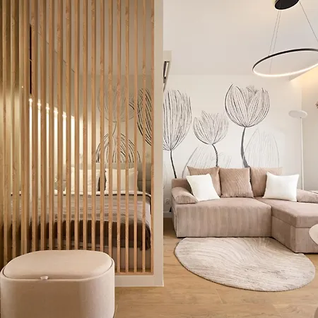 Golden - Stylish Center, Rondo Daszynskiego - Gieldowa Apartment *